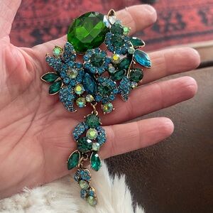 Elegant Green and Blue Crystal Brooch